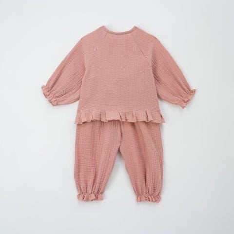  Set quần áo dài hồng vỏ đỗ thêu ngực 