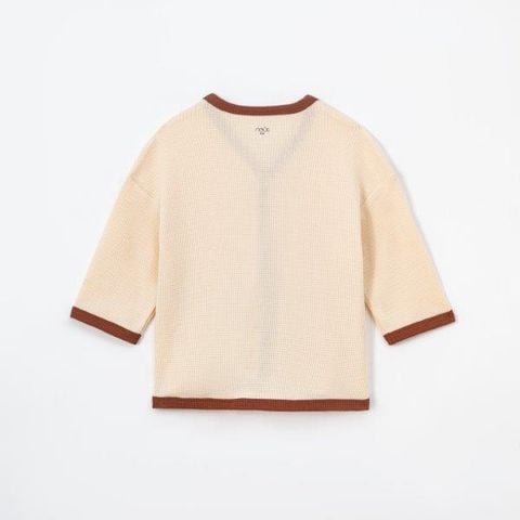  Áo cardigan màu trắng ngà phối viền đỏ đô 
