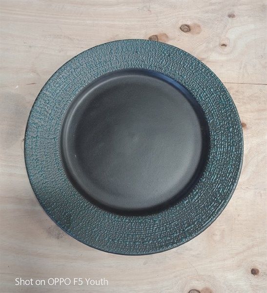  Universe - Round Plate 25cm - Dĩa tròn 25cm đen vành quẹt xanh ngọc bích 