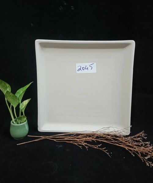  Cream - Square Plate 24cm - Dĩa vuông 24cm màu kem (matte) 