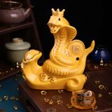  Décor - Tượng "Kim Vương Ất Tỵ" màu vàng bắt chỉ vàng 