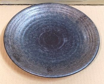  Ancient - Round Plate 26cm - Dĩa tròn 26cm đen phun vành nâu đồng 