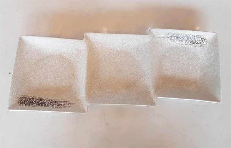  Blanche - 3-compartment Plate 44 x 16cm - Dĩa 3 ngăn 44 x 16cm lộc phát có vệt 