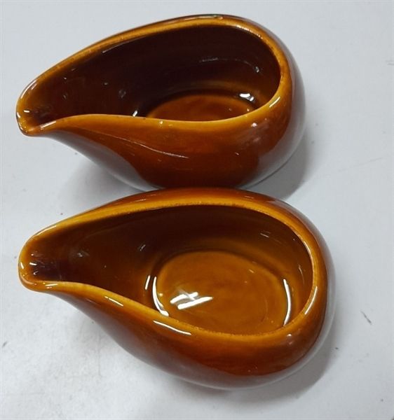  Kaffa - Gravy Boat 8.5 x 5.8cm - Rót sốt miệng cong 8.5 x 5.8cm màu nâu 