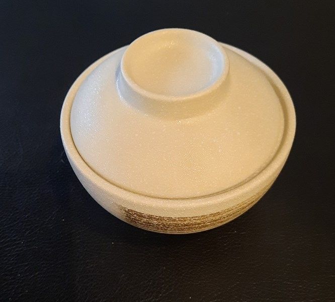  Blanche - Bowl w/ Lid 12 x 9cm - Tô có nắp 12 x 9cm lộc phát có vệt 