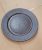  Lava - Round Plate 25cm - Dĩa tròn 25cm đen phun hạt đỏ 