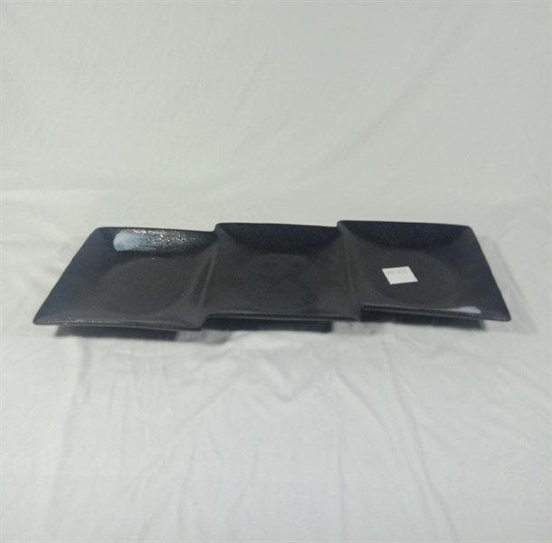  Noir - 3-compartment Plate 44 x 16cm - Dĩa 3 ngăn 44 x 16cm đen có vệt 