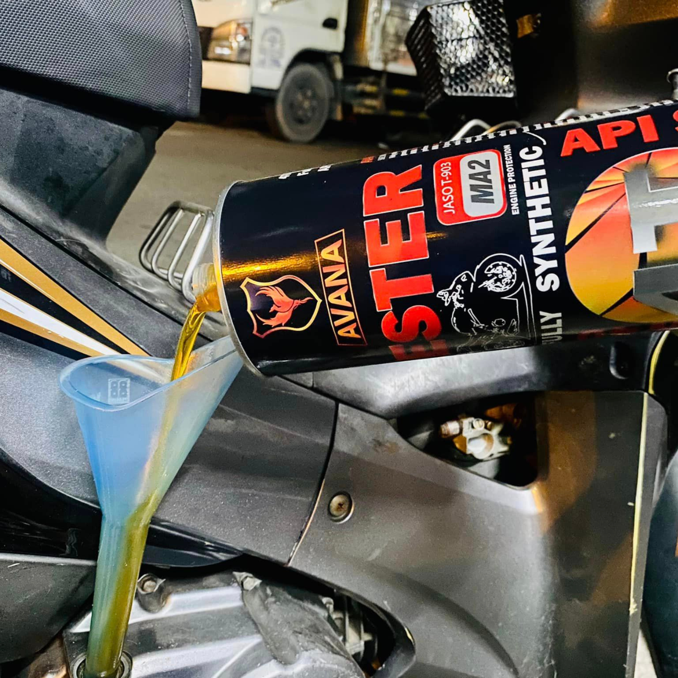 Nhớt động cơ đốt trong Avana 4T Motorcycle 10W40 Fully Synthetic 1000m