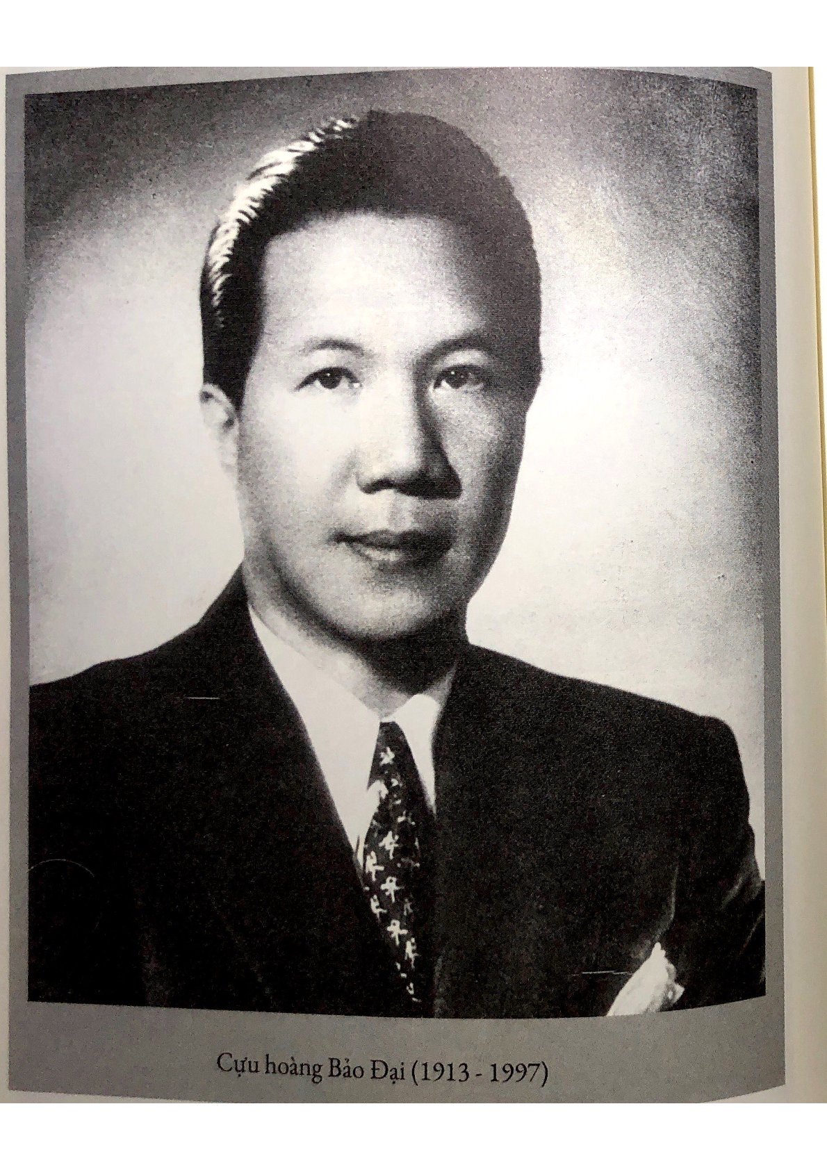 Hoàng Hậu Nam Phương - Qua Một Số Tư Liệu Chưa Công Bố - Phạm Hy Tùng