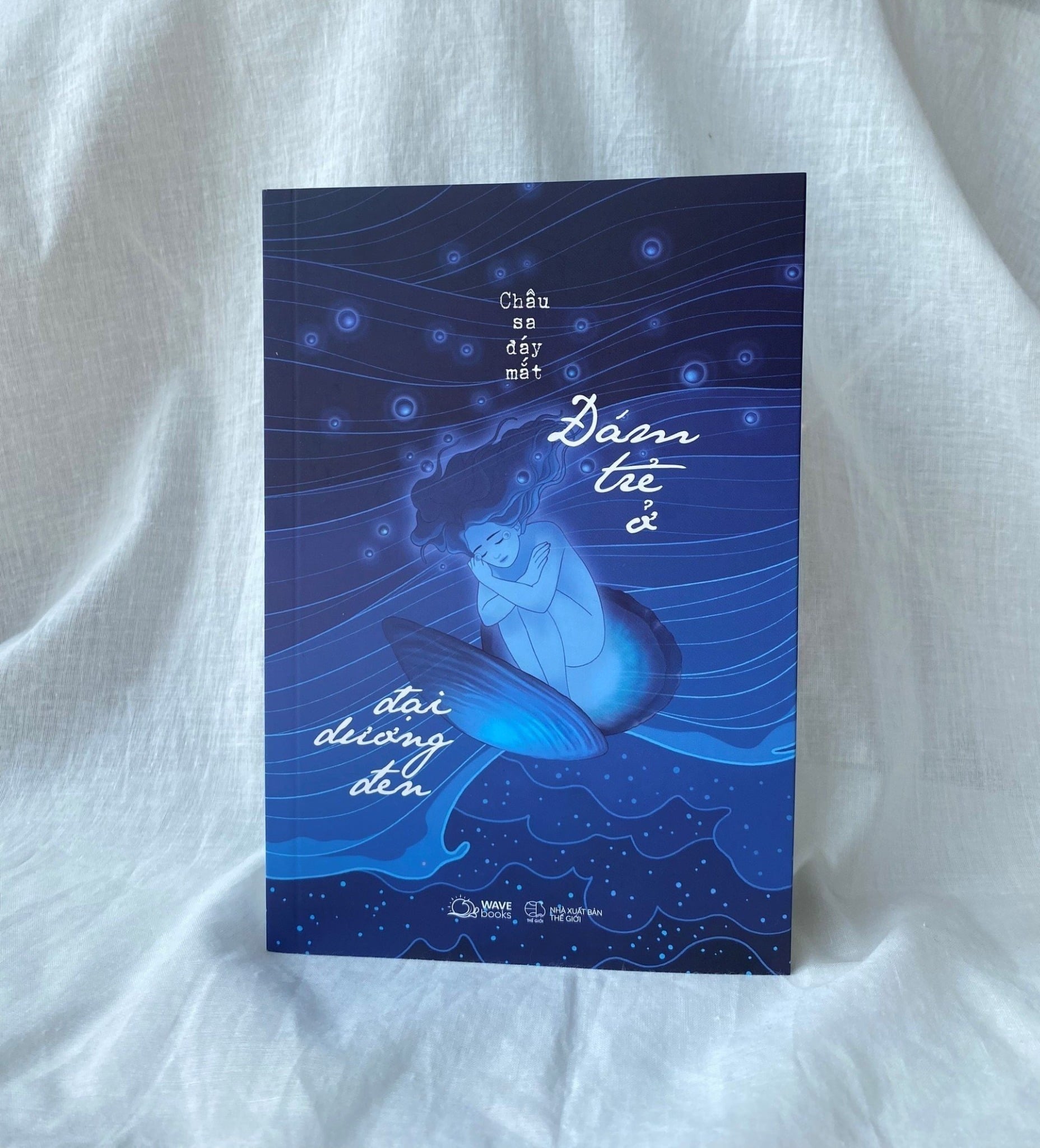 Đám Trẻ Ở Đại Dương Đen - Châu Sa Đáy Mắt