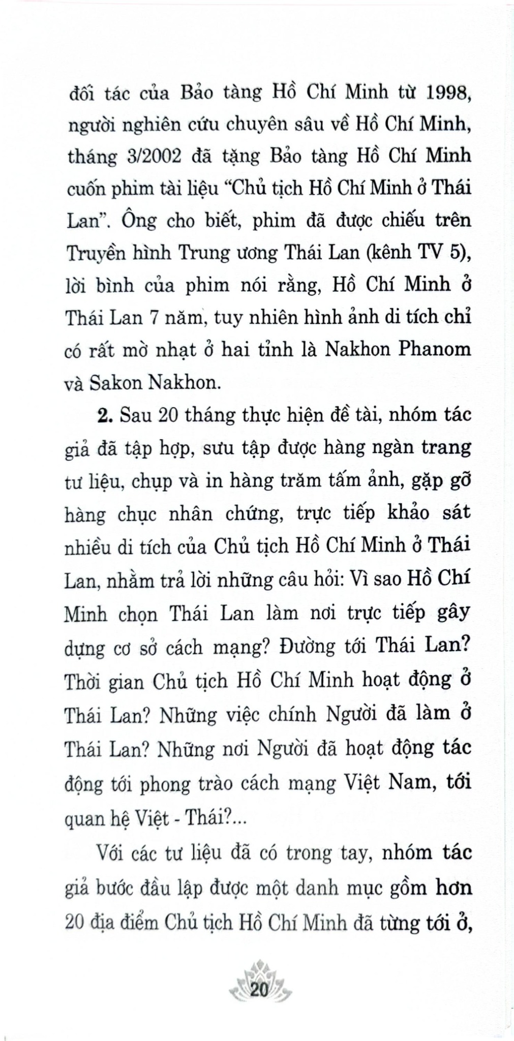 Bông Sen Trắng Giữa Lòng Hà Nội - TS. Chu Đức Tính