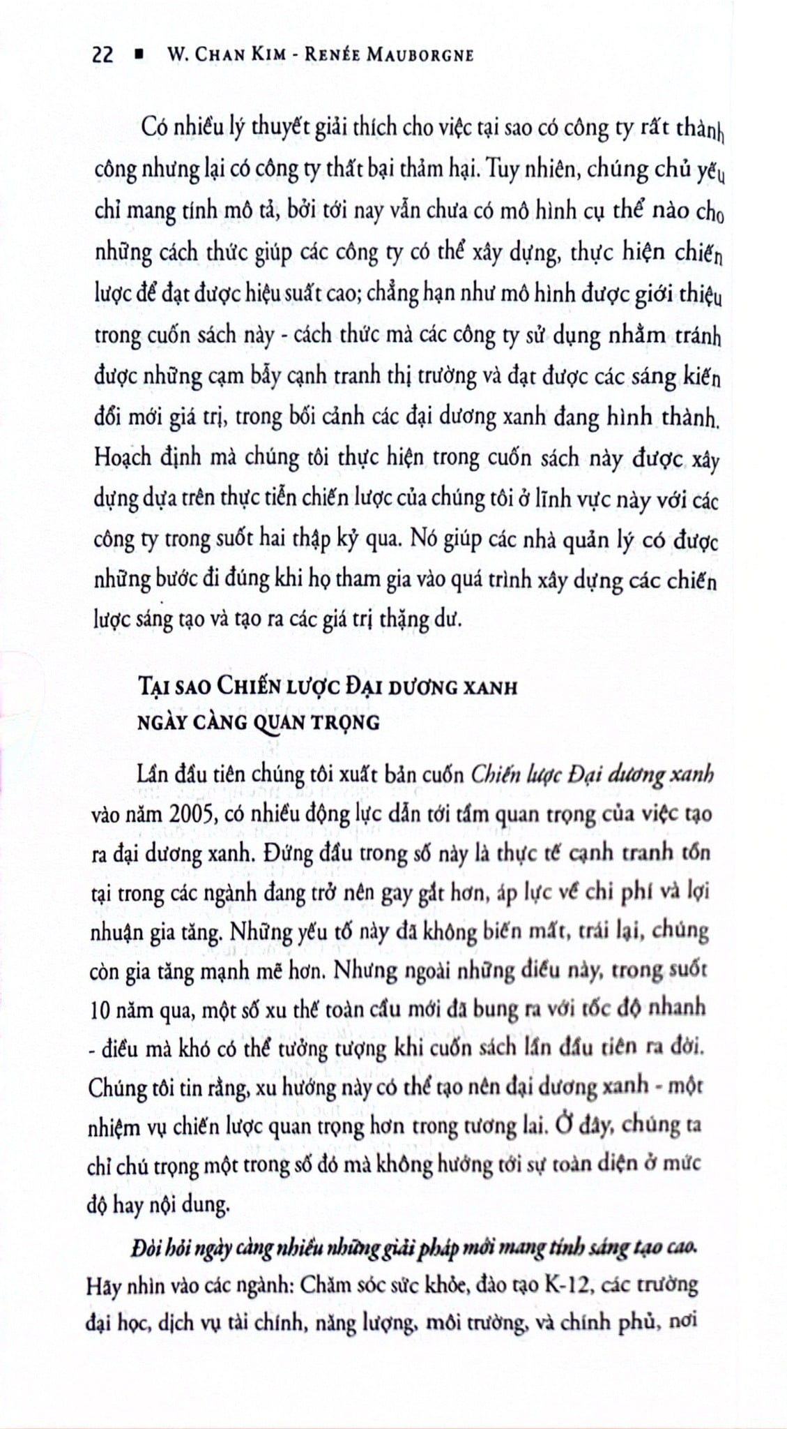 Blue Ocean Strategy - Chiến Lược Đại Dương Xanh ( Bìa Cứng )