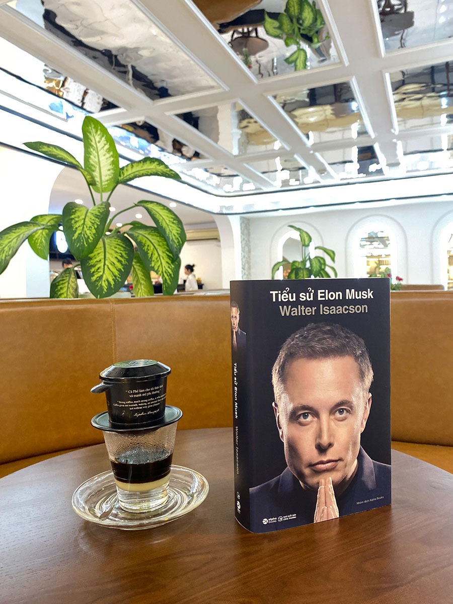 Tiểu Sử Elon Musk - Bản Đặc Biệt - Bìa Cứng AR - Walter Isaacson