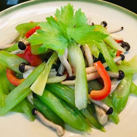  Cần tây hữu cơ 