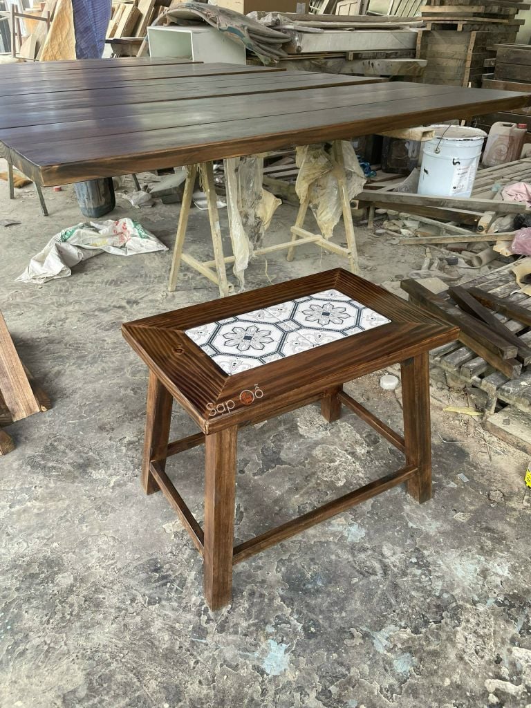 Các loại bàn gỗ vintage hot nhất 2025