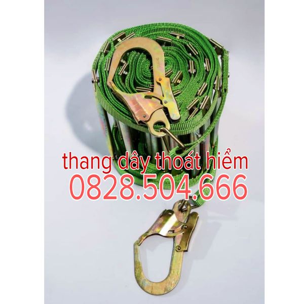 thang-day-thoat-hiem-nha-cao-tang