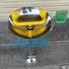 bon-rua-mat-khan-cap-8l