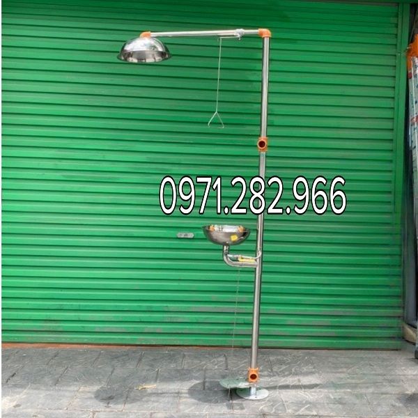 bon-rua-mat-khan-cap-va-sen-tam-rm-03