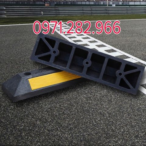 Chặn lùi  sau xe cố định