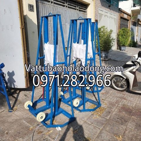 Mễ ra dây đứng loại 10 tấn