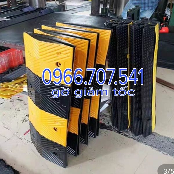 go-giam-toc-do-cao-su