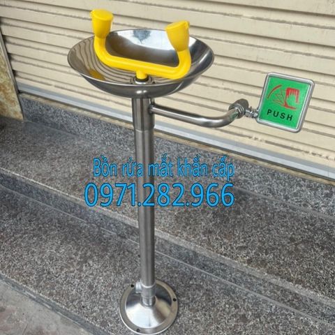 Cây rửa mắt khẩn cấp đứng