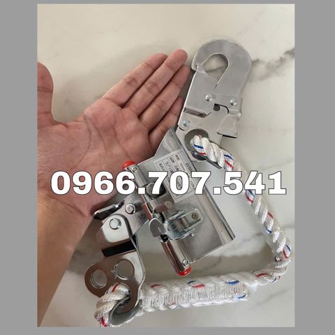 KHÓA HÃM CHỐNG TRƯỢT