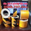 cuon-canh-bao-phan-quang-vai