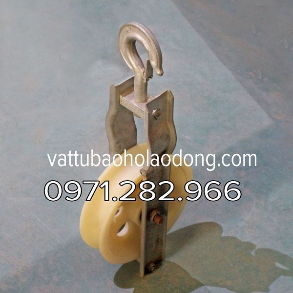 puly-keo-cap-banh-nhua