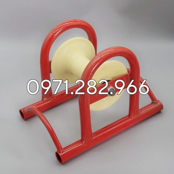 con-lan-keo-cap-doc-banh-nhua