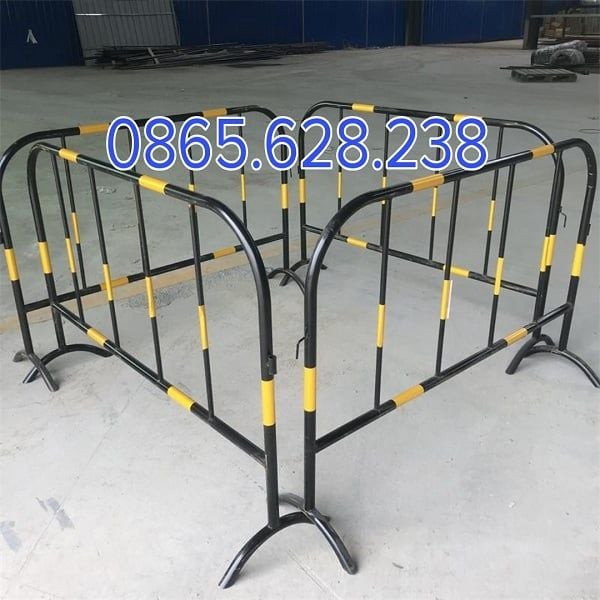 hang-rao-phan-lan-thep