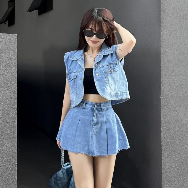  Set chân váy xếp ly - áo gile TiQi Jeans 