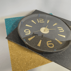 Đồng hồ nhựa tái chế