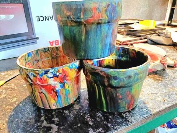 Chậu cây nhựa tái chế