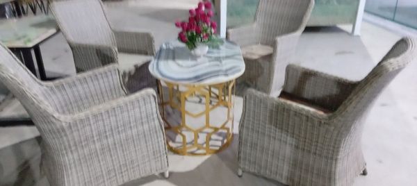 Bộ bàn ghế nhựa tái chế