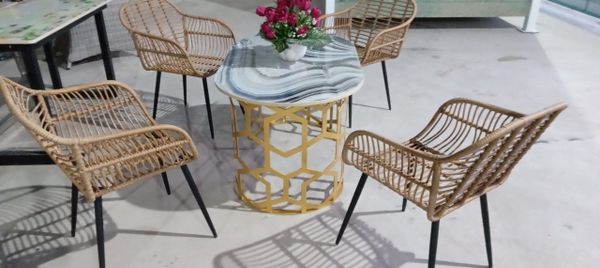 Bộ bàn ghế nhựa tái chế