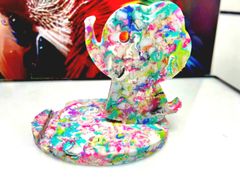 Giá đỡ điện thoại nhựa tái chế Thanh Tùng 2