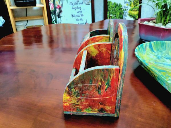 Hộp đựng bút đa ngăn từ nhựa tái chế