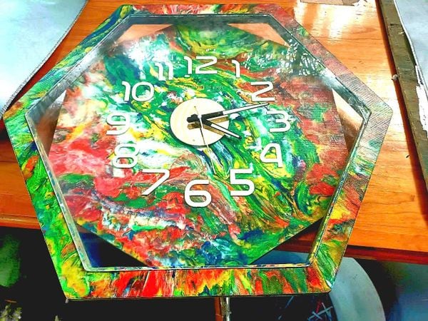 Đồng hồ nhựa tái chế TT2M2