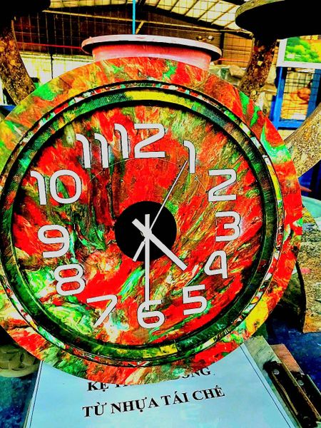 Đồng hồ nhựa tái chế TT2M2