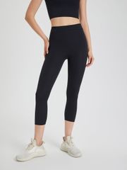 Quần legging lửng tập yoga