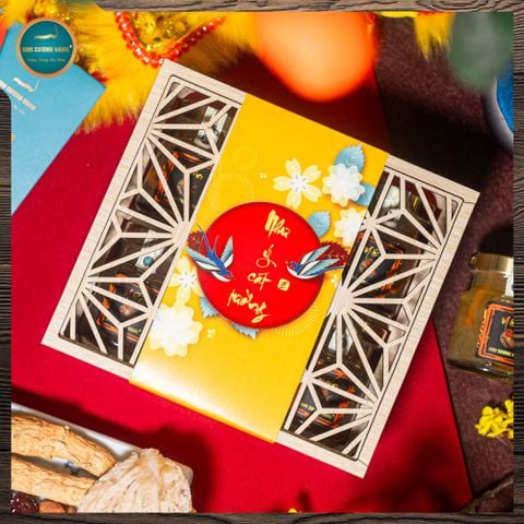 Hộp Yến Chưng Đông Trùng Hạ Thảo (6 Hũ)