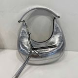  Túi Đeo Vai Marc Jacobs Metallic Small Crinkle Cruiser Shoulder Bag Màu Bạc 