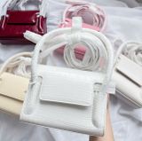  Túi Đeo Chéo Find Kapoor Marty Crinkled size 18 Da Sần Màu Trắng 