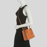  Túi Tote Marc Jacobs Mini Grind Signet Printed Leather Crossbody Tote  Màu Vàng Size 24 