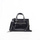  Túi Xách Marc Jacobs Leather Mini Cruiser Eyelet Top Handle Bag Màu Đen 