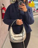  Túi Đeo Vai Marc Jacobs Metallic Small Crinkle Cruiser Shoulder Bag Màu Bạc 