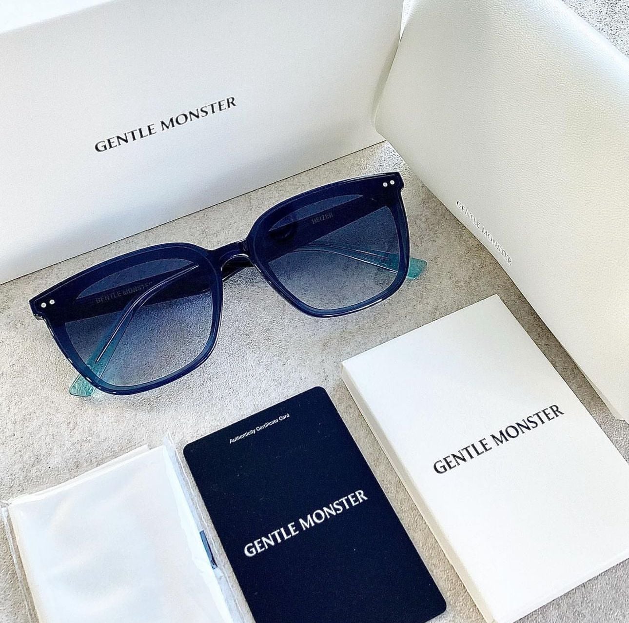 GENTLE MONSTER ジェントルモンスター HEIZER サングラス 青 新品 ジェントルモンスター☆HEIZER☆青☆ブルー 新品 ジェントル