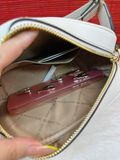  Túi Đeo Chéo Michael Kors MK Jet Set Medium Leather Crossbody Bag with Case for Apple Airpods Pro Màu Trắng 