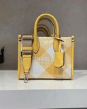  Túi Tote Michael Kors Mirella Extra-Small Sequined Crossbody Bag Shopper Tote Màu Vàng 